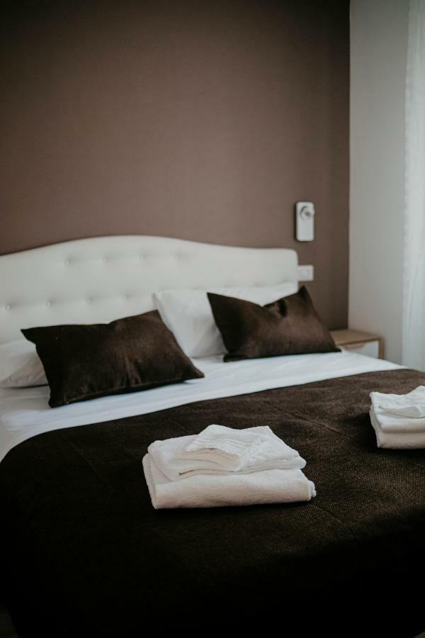 Nannare' Rooms Reggio Emilia Exteriör bild
